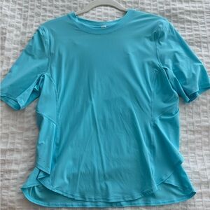 Lululemon blue t-shirt size 8 - like new